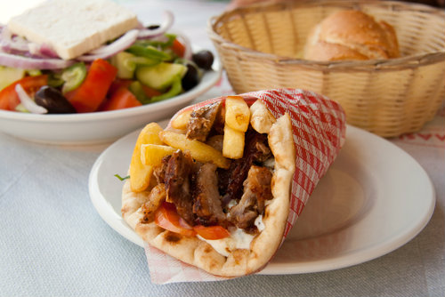 Gyros, comida típica grega. Fonte: Shutterstock.com