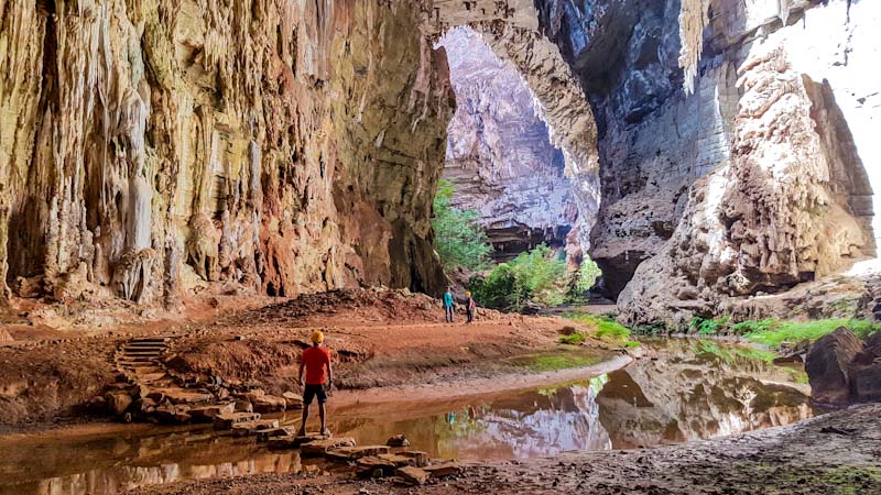 Cavernas do Peruaçu: Gruta do Janelão