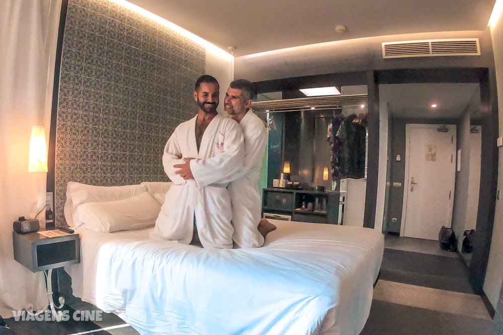 Barcelona LGBT - Top 5 Experiências: Hotel Gay Friendly, Bares e Praia de Nudismo