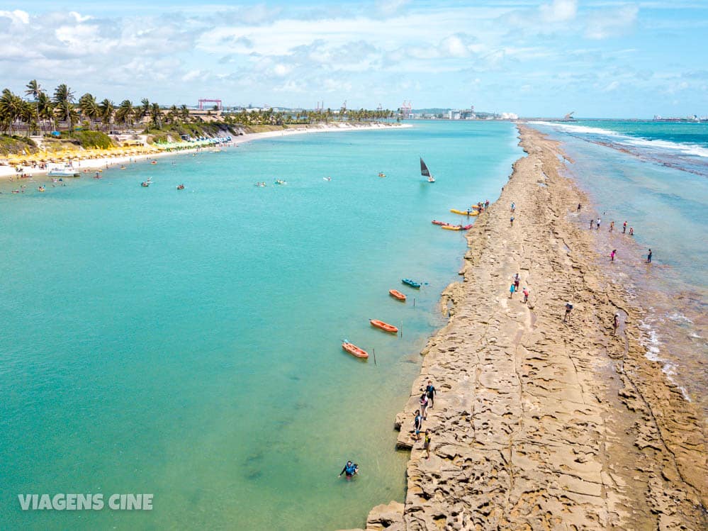 Praia de Muro Alto, uma das maiores piscinas naturais do Brasil