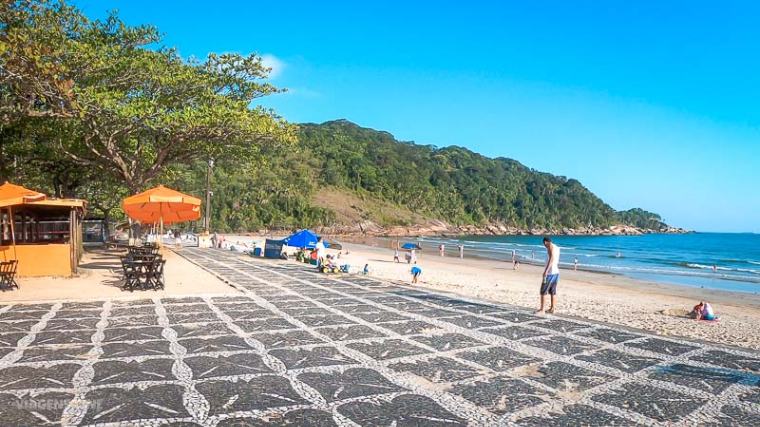 Praia do Tombo no Guarujá